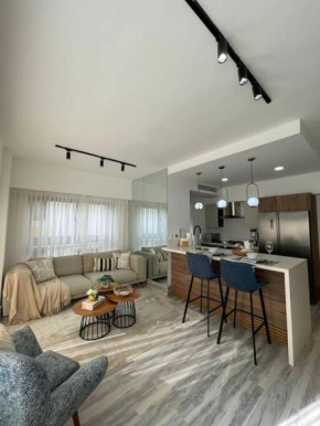 City Center Modern Apartment in a traffic free St.